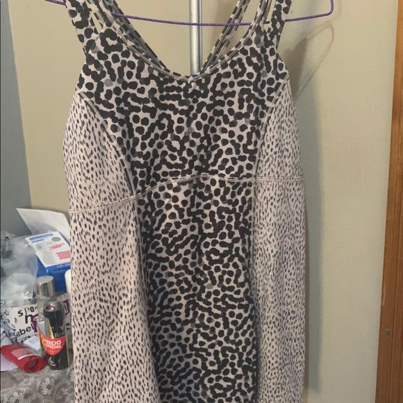 Lululemon Tank - Picture 2 of 5